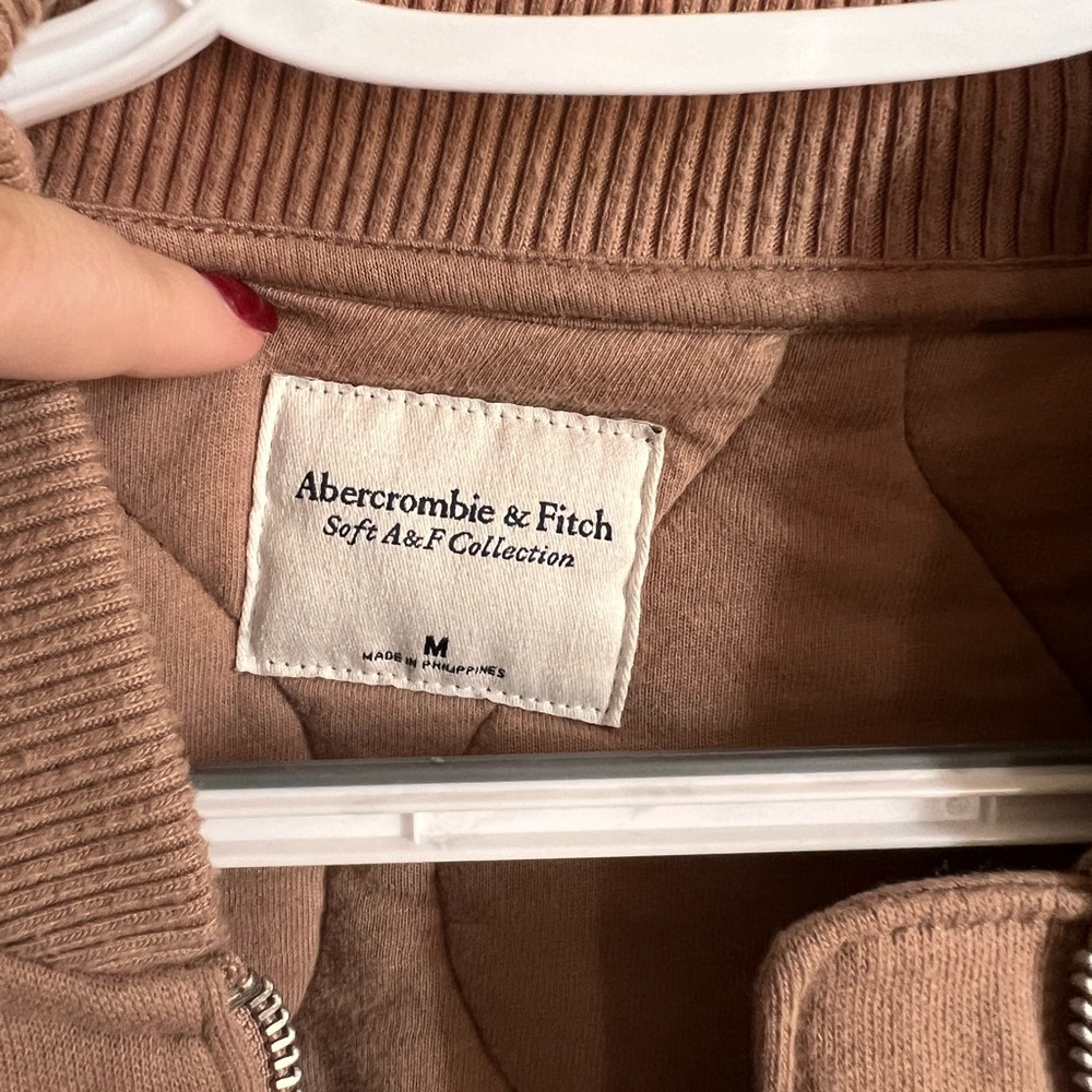 A&F Jacket - Picture 2 of 2